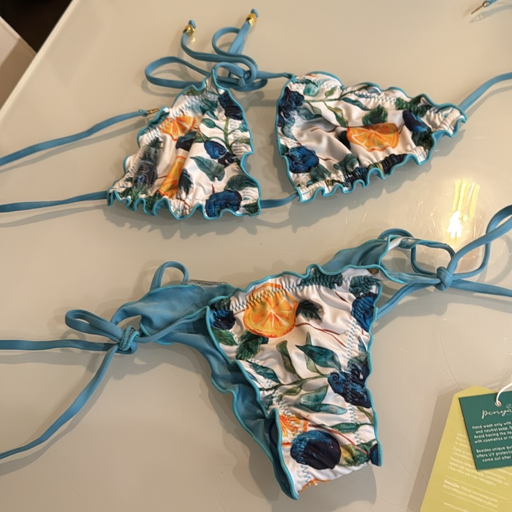 Pinya bikini - mismatched - size S - bottom and M - top